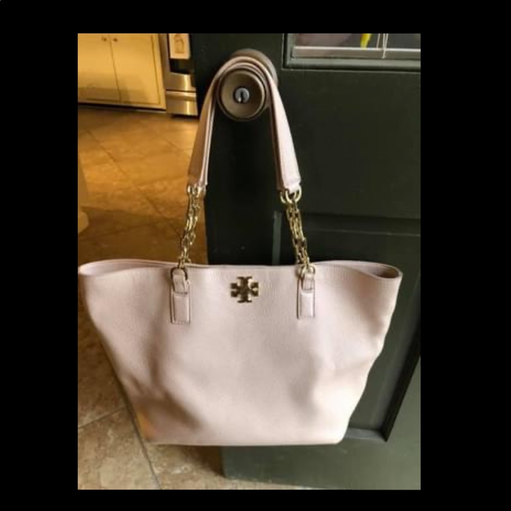 Tory Burch leather handbag. - Picture 1 of 4